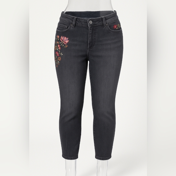 Jessica Simpson Black Embroidered Skinny Jeans Women’s Size 31 - Picture 1 of 10